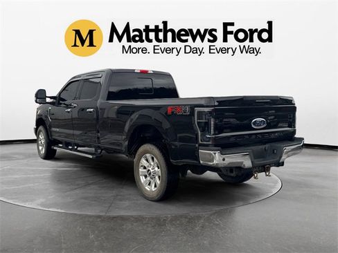 Used 2019 Ford F250 Lariat w/ Lariat Ultimate Package image 3
