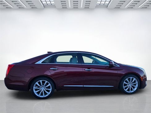 Used 2016 Cadillac XTS Luxury w/ Driver Awareness Package image 4
