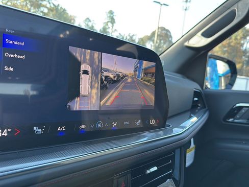 New 2026 Chevrolet Suburban RST image 23