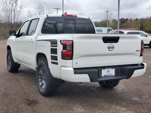 New 2026 Nissan Frontier SV AWD/4WD image 3