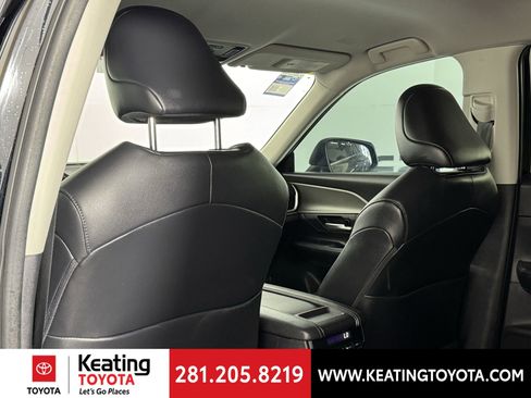 Used 2024 Toyota Grand Highlander XLE image 15
