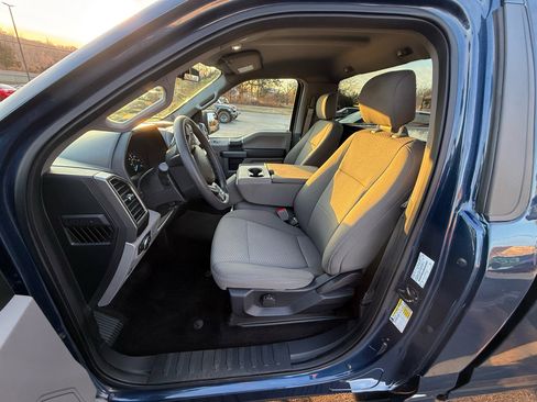 Used 2018 Ford F150 XLT w/ Trailer Tow Package image 16