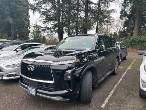 Certified 2025 INFINITI QX80 Luxe image 1