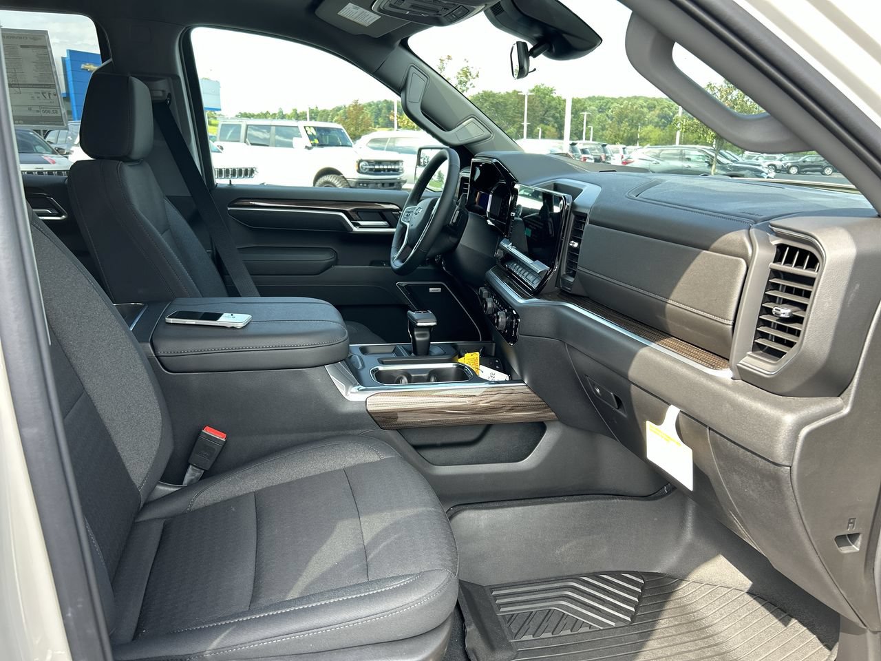 New 2026 Chevrolet Silverado 1500 RST AWD/4WD image 15