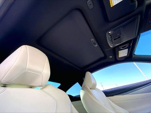 Used 2017 INFINITI Q60 3.0t Sport image 13