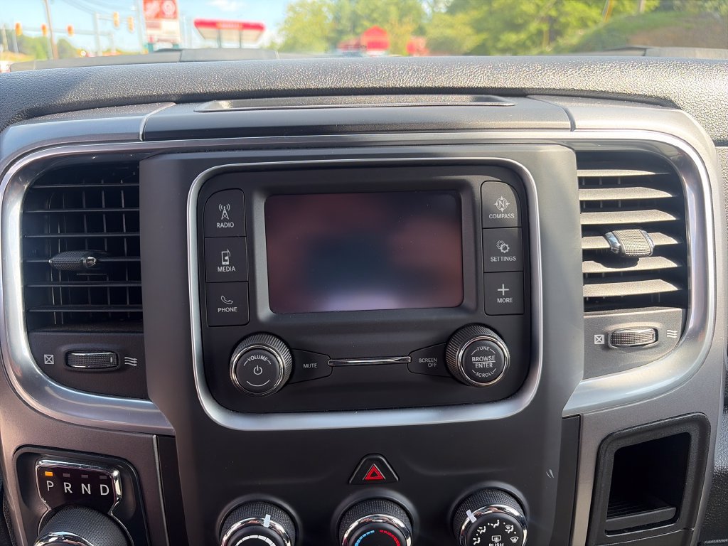 Used 2024 RAM 1500 Warlock AWD/4WD image 19