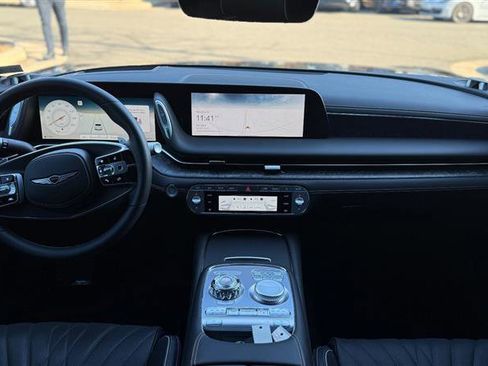 Used 2024 Genesis G90 3.5T image 33