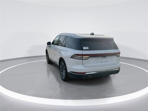New 2026 Lincoln Aviator Reserve w/ Luxury Package image 7