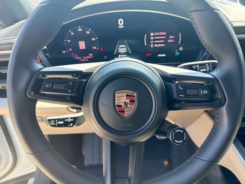 Used 2025 Porsche Macan 4S Electric AWD/4WD image 13