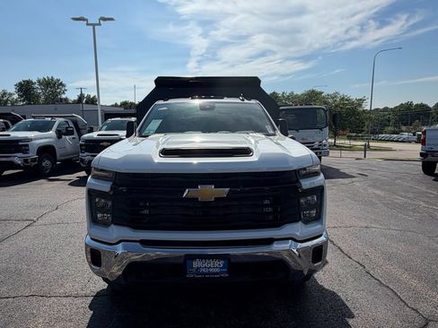 Used 2024 Chevrolet Silverado 3500 W/T w/ WT Convenience Package AWD/4WD image 23