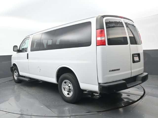 Used 2022 Chevrolet Express 2500 LS w/ Driver Convenience Package RWD image 3