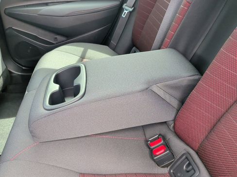 Used 2025 Toyota Corolla SE FWD image 32