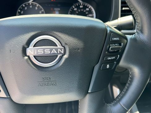 Used 2024 Nissan Frontier SL w/ Technology Package RWD image 22