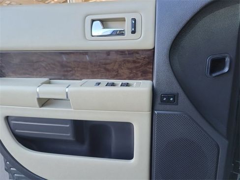 Used 2019 Ford Flex Limited image 19