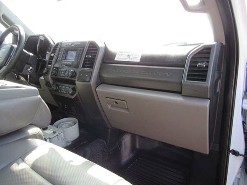 Used 2021 Ford F550 4x4 Regular Cab Super Duty image 15