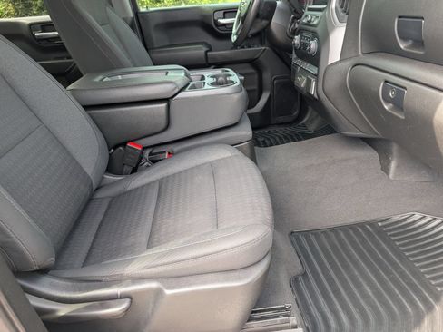 Used 2023 Chevrolet Silverado 1500 Custom AWD/4WD image 30