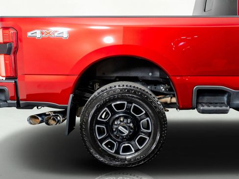 Used 2025 Ford F250 Platinum image 8