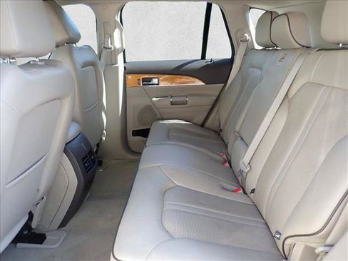 Used 2013 Lincoln MKX AWD image 10