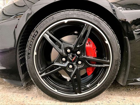 Used 2022 Chevrolet Corvette Stingray Coupe w/ 1LT RWD image 8