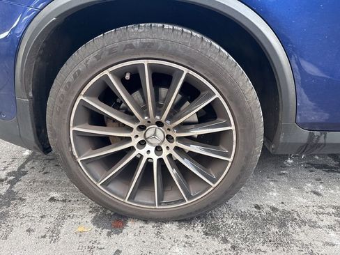 Used 2018 Mercedes-Benz GLC 43 AMG 4MATIC image 4