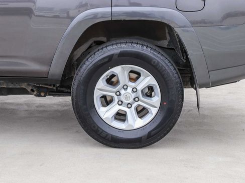Used 2018 Toyota 4Runner SR5 Premium AWD/4WD image 12