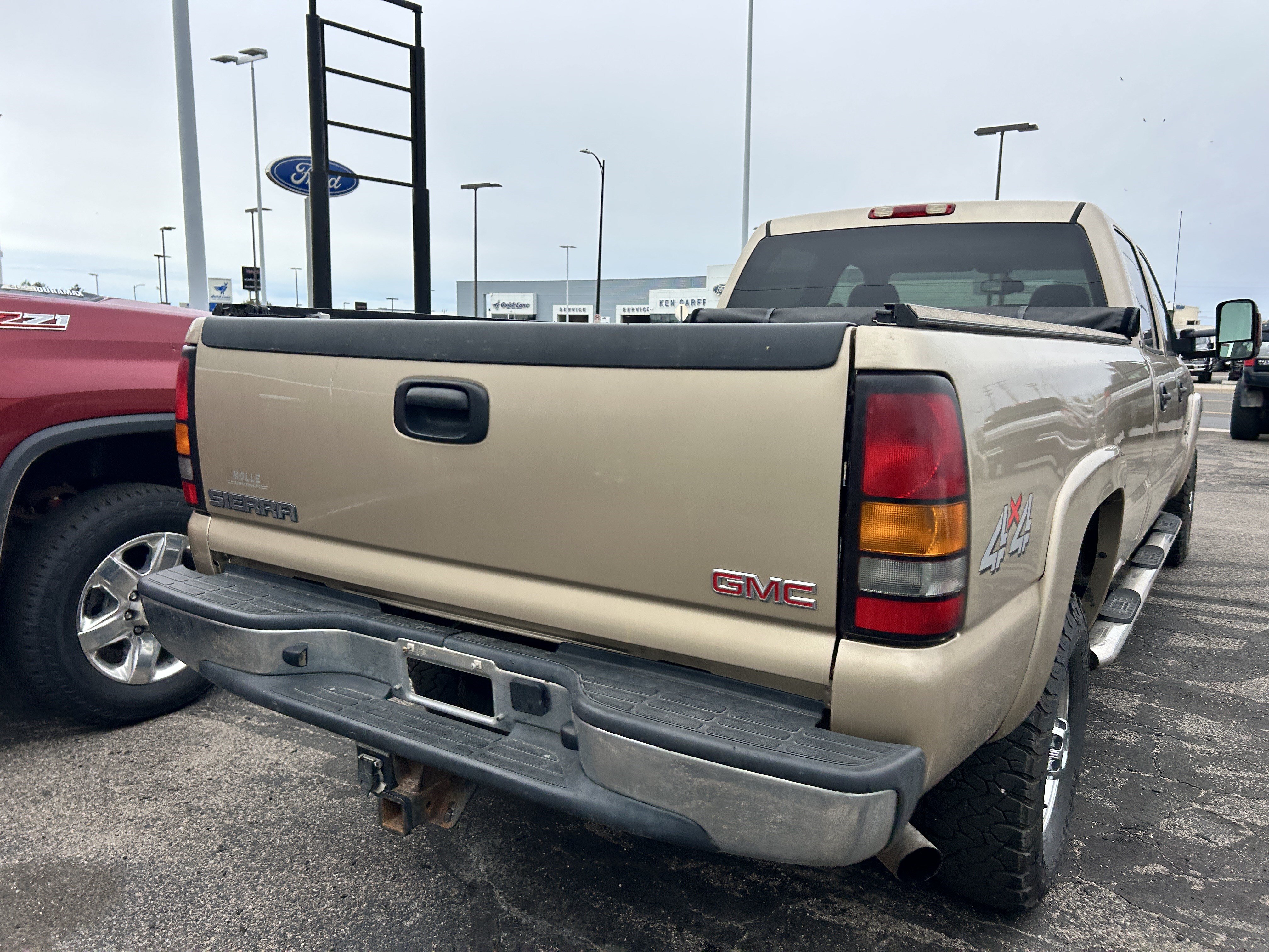 Used 2004 GMC Sierra 3500 SLT AWD/4WD image 5
