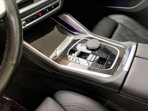 Used 2025 BMW X6 xDrive40i image 16