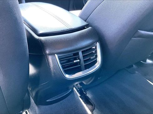 Used 2024 Chevrolet Malibu LT FWD image 32