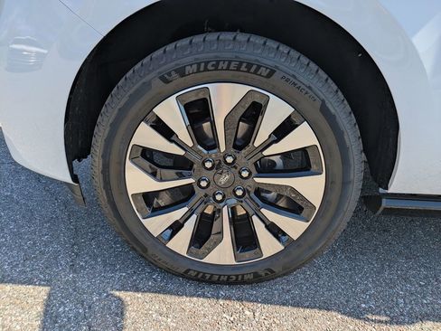 Certified 2026 Ford Expedition Max Platinum w/ Driver's Package image 10