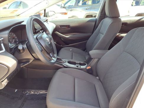 Certified 2025 Toyota Corolla LE image 18