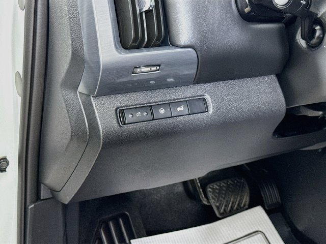 Used 2025 Nissan Pathfinder Rock Creek AWD/4WD image 10
