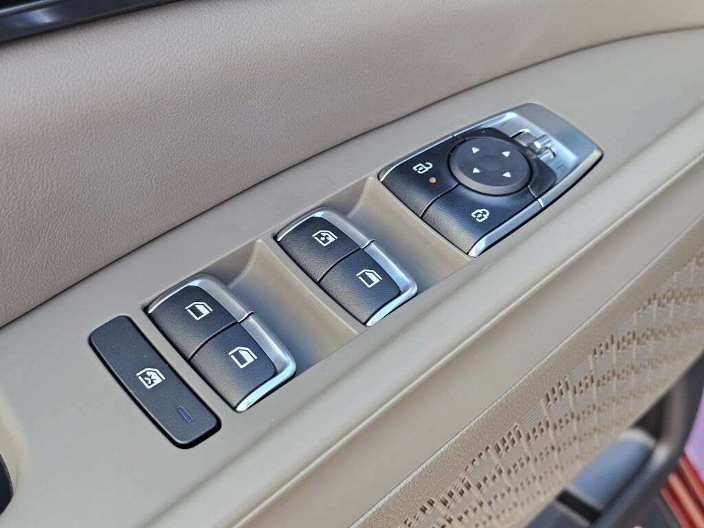 New 2026 Kia Carnival FWD image 34