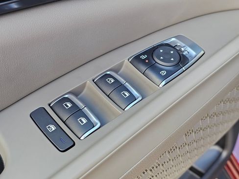 New 2026 Kia Carnival FWD image 34