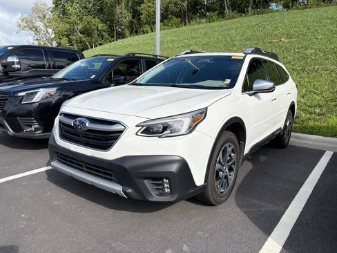 Used 2022 Subaru Outback Touring XT w/ Popular Package #2 AWD/4WD image 3