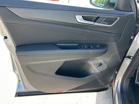 New 2026 Volkswagen Atlas Cross Sport SEL Premium R-Line image 17