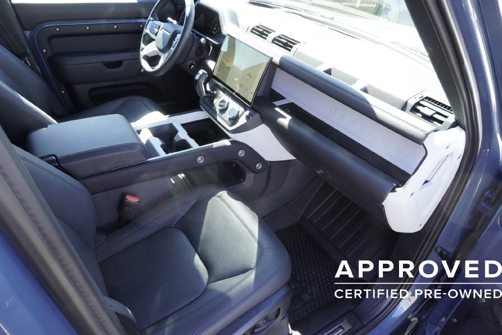 Used 2026 Land Rover Defender 110 S AWD/4WD image 22