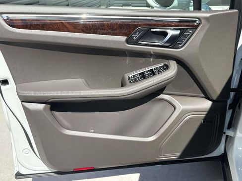 New 2026 Porsche Macan AWD/4WD image 22