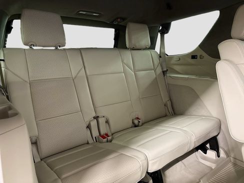 Used 2025 Cadillac Escalade Sport Platinum w/ LPO, Floor Liner Package AWD/4WD image 25