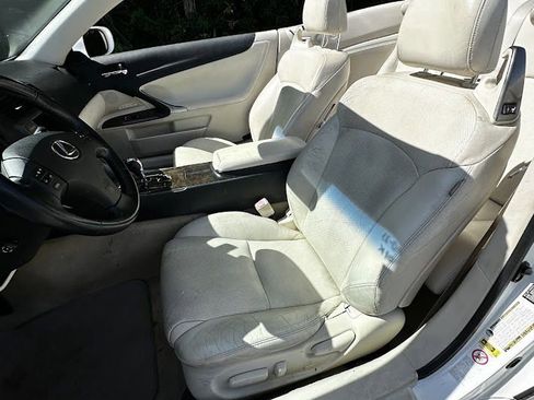 Used 2010 Lexus IS 350C image 12