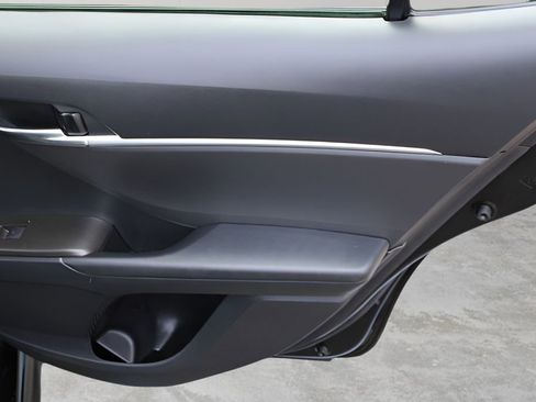 Certified 2023 Toyota Camry SE image 21