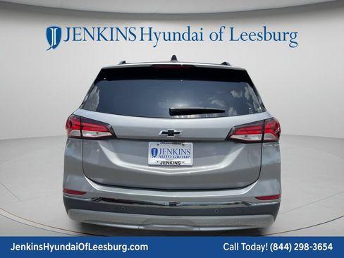 Used 2023 Chevrolet Equinox RS w/ RS Leather Package FWD image 5