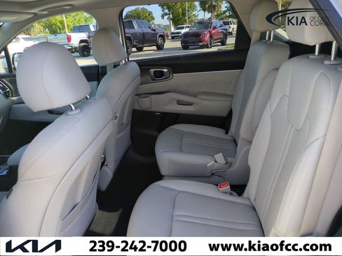 Certified 2023 Kia Sorento SX Prestige w/ Panoramic Sunroof Package image 14