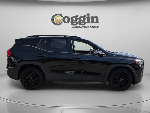 Used 2021 GMC Terrain SLE w/ Driver Convenience Package FWD image 6