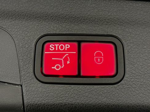 Used 2024 Mercedes-Benz GLE 350 4MATIC image 32