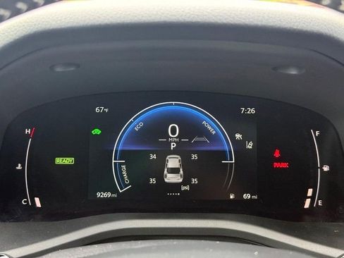 Used 2025 Toyota Camry SE w/ Convenience Package FWD image 22