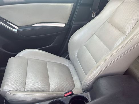 Used 2016 MAZDA CX-5 Touring FWD image 4