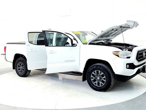 Used 2023 Toyota Tacoma SR5 image 12