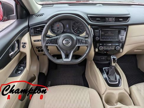 Used 2019 Nissan Rogue SV FWD image 20