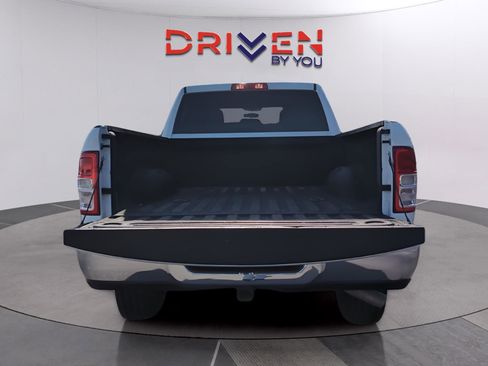 Used 2024 RAM 2500 Tradesman w/ Chrome Appearance Group image 5