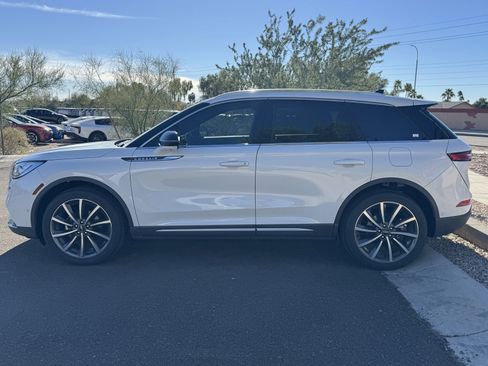 Used 2020 Lincoln Corsair Reserve w/ Equipment Group 201A image 6